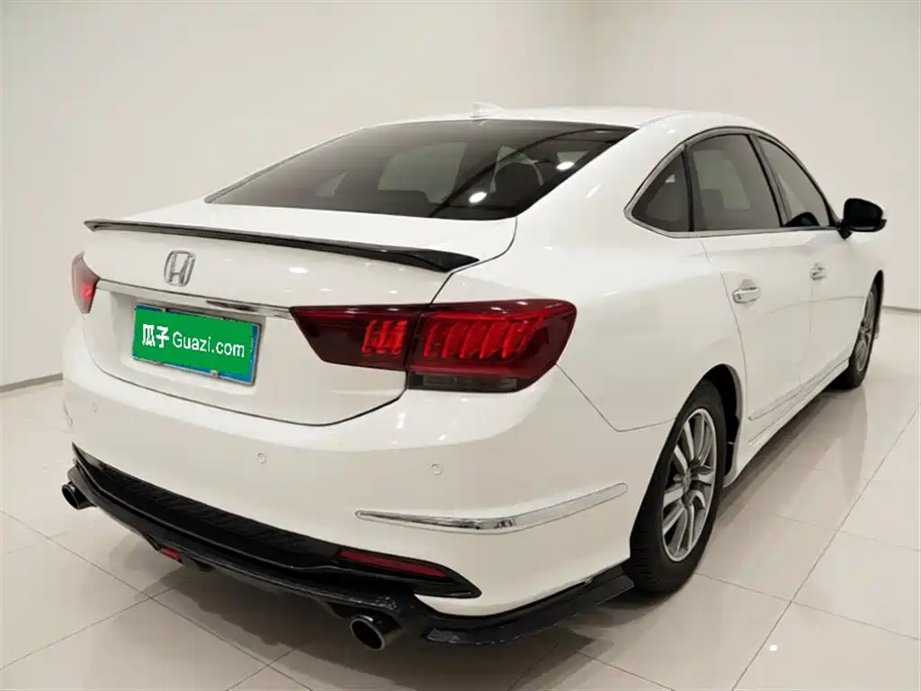 Spirior 2.0 L Distinguished