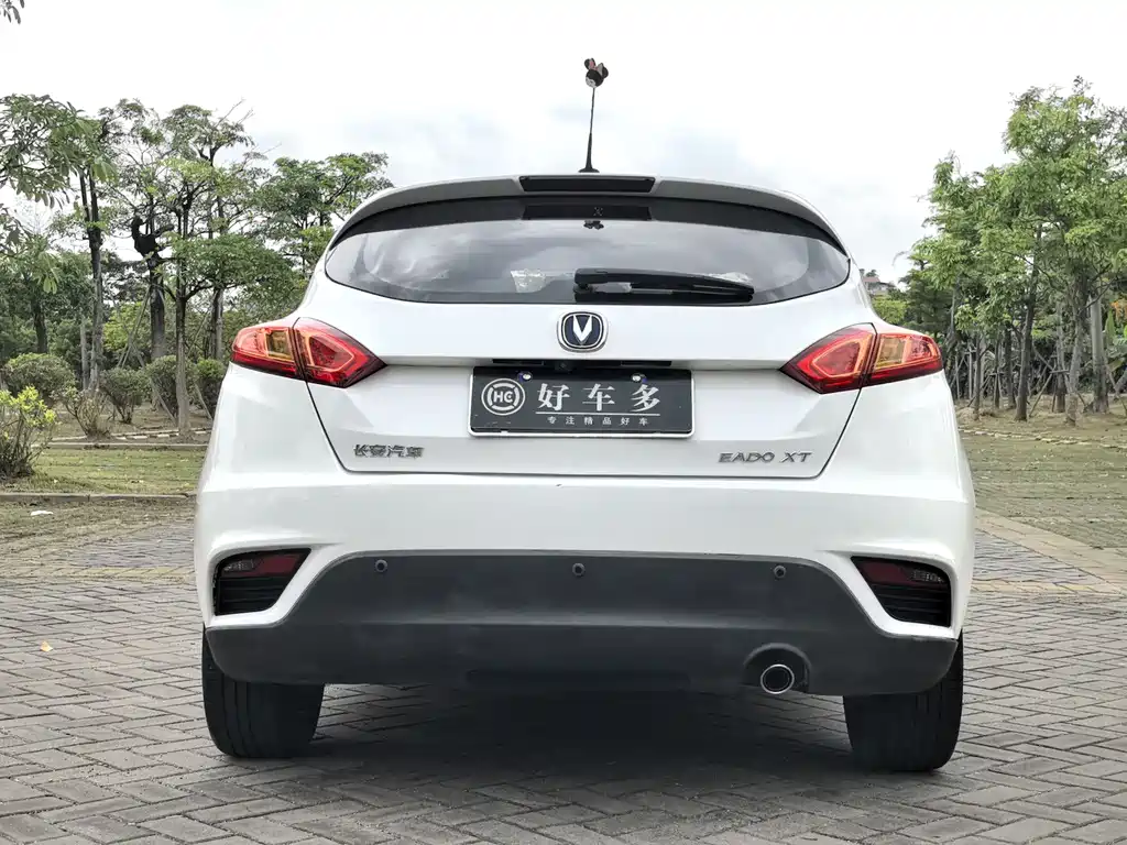 Eado XT 1.6 L Auto Handsome Cool CN-V
