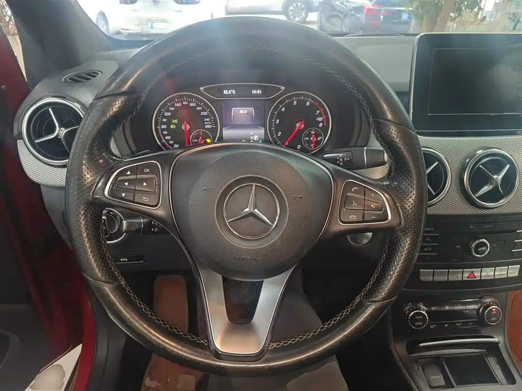 Mercedes-Benz B-Class B 200 Fashion