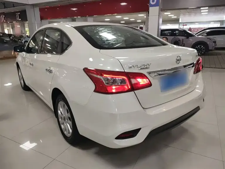 Nissan Sylphy Classic 1.6 XE CVT Comfort
