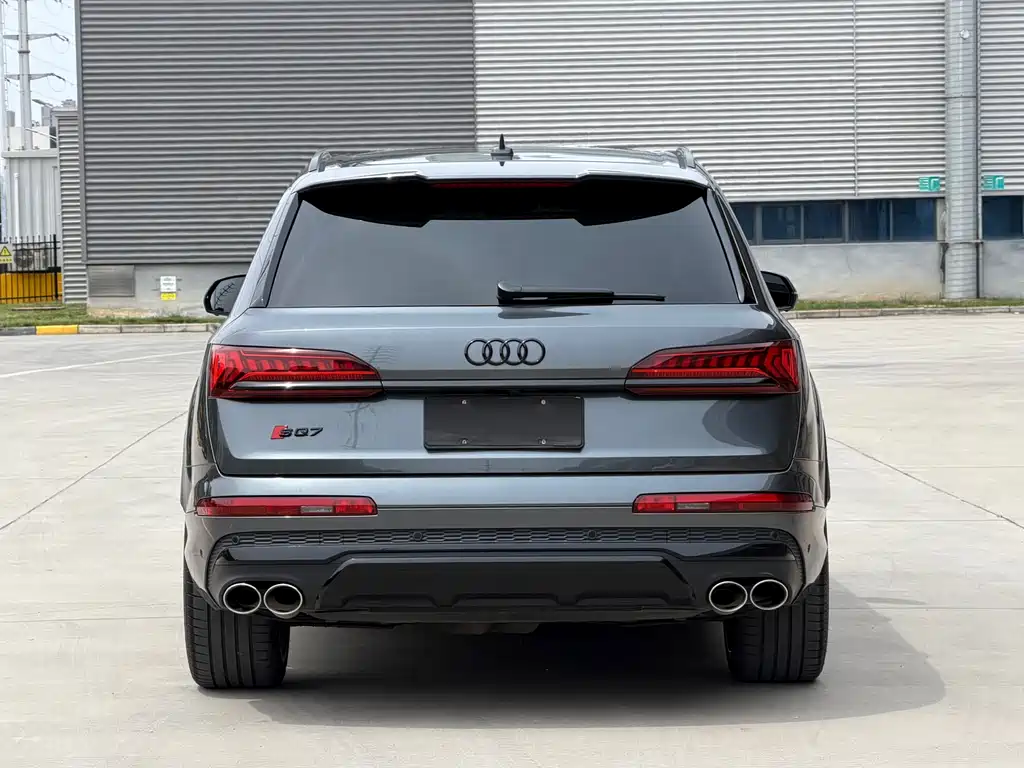 Audi SQ7 4.0 TFSI Dark Night Knight