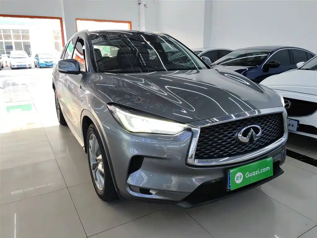 Infiniti QX50 英菲尼迪QX50 2020款 改款 2.0 T 两驱时尚版