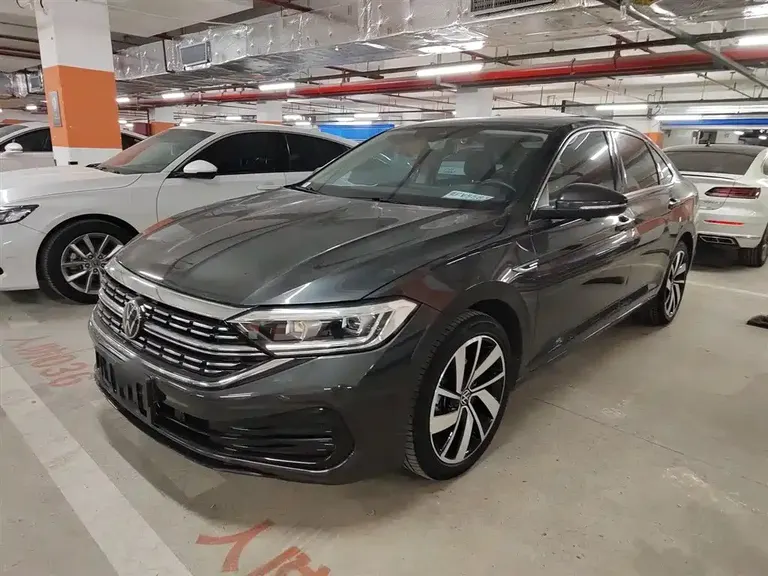Volkswagen Sagitar 300 TSI DSG Transcend