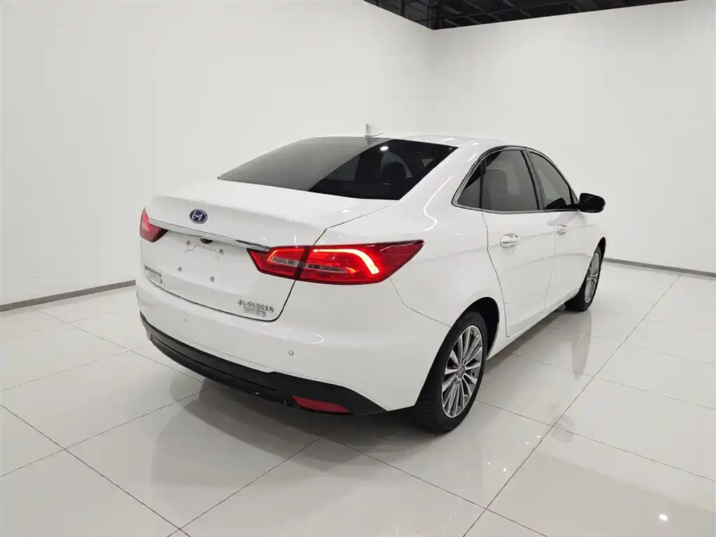 Escort 福睿斯 2019款 EcoBoost 125 自动臻享型