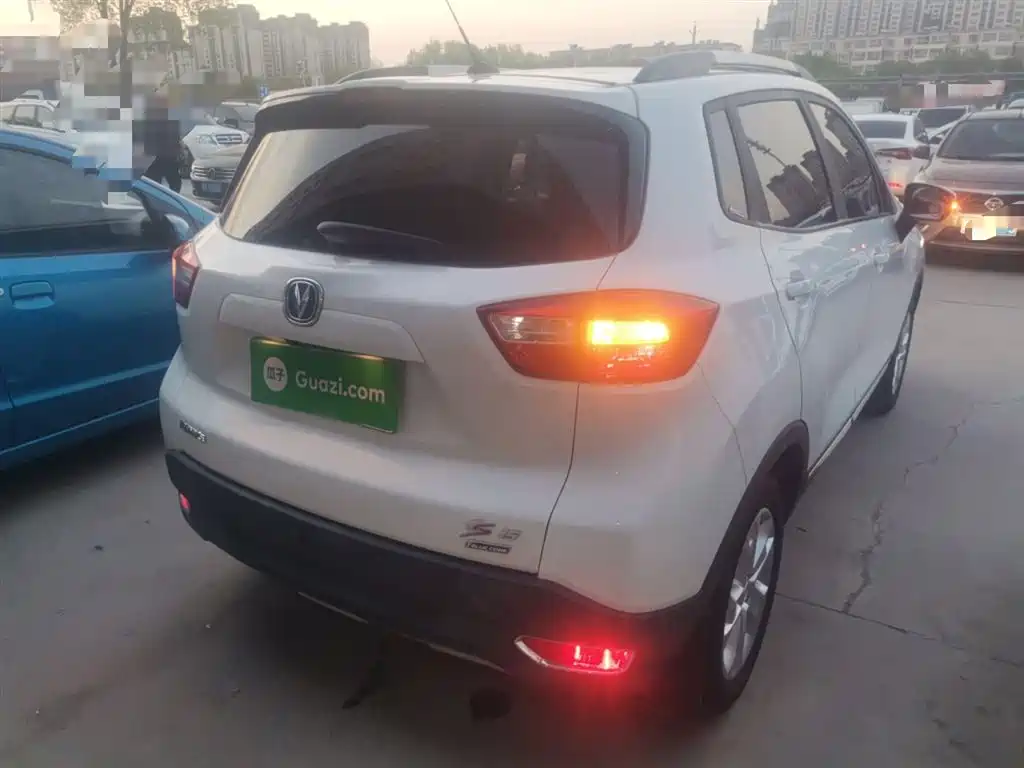 Changan CS15 1.5 L Manual Luxury