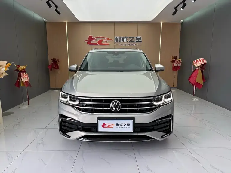 Volkswagen Tiguan L 330 TSI Auto 2 WD R-Line Flagship
