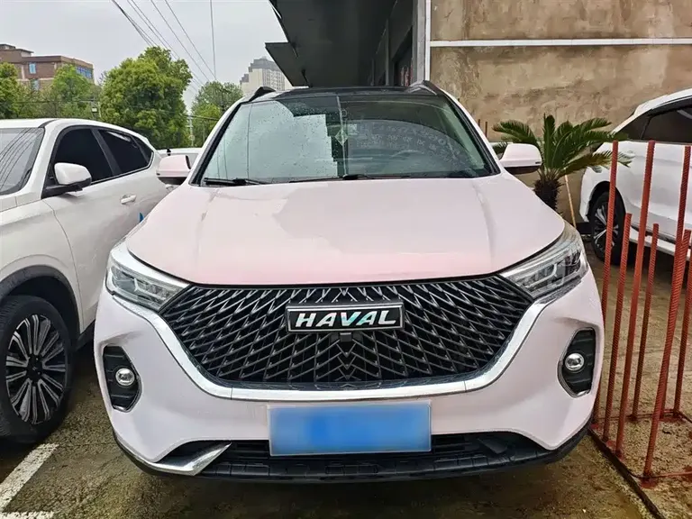 Haval M6 PLUS 1.5 T DCT Luxury Connected