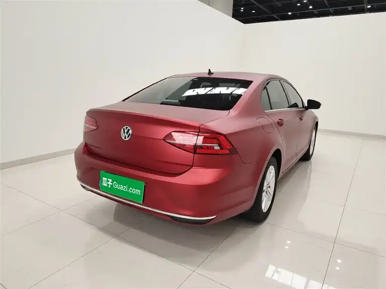 Volkswagen Lamando 230 TSI DSG Style CN-V