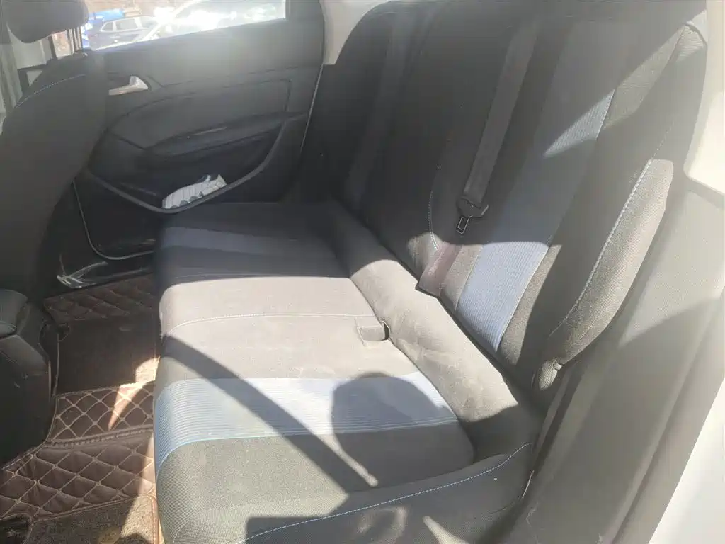 Peugeot 308 1.6 L Auto Luxury