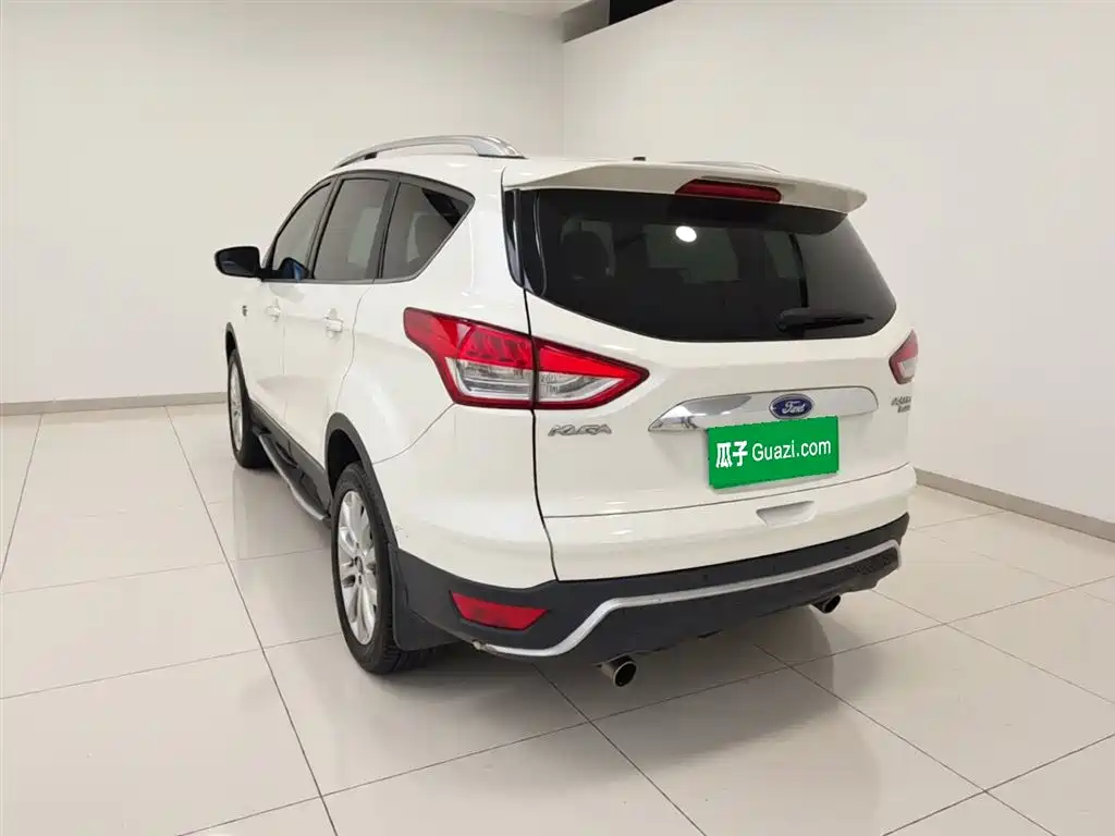 Kuga 1.5 L GTDi 4 WD Elite