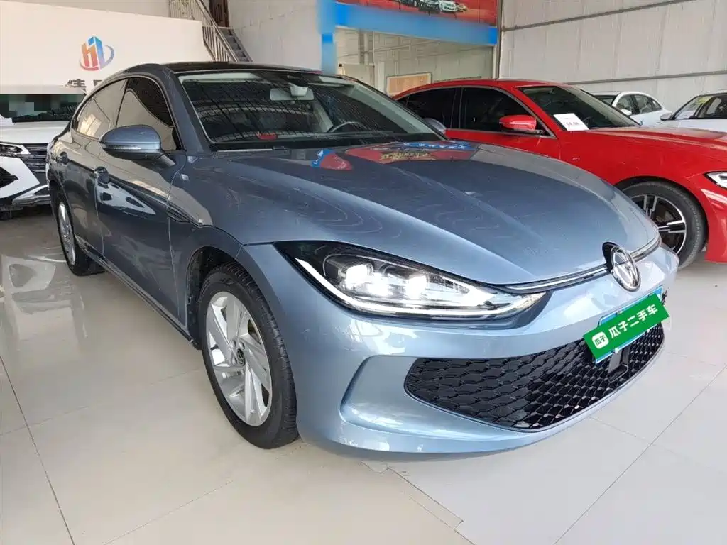 Lamando Lamando L 280 TSI DSG Dazzle Hot