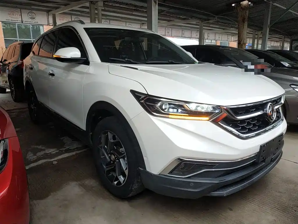 Dongfeng Fengshen AX7 1.6 T Auto AI Navigator CN-V