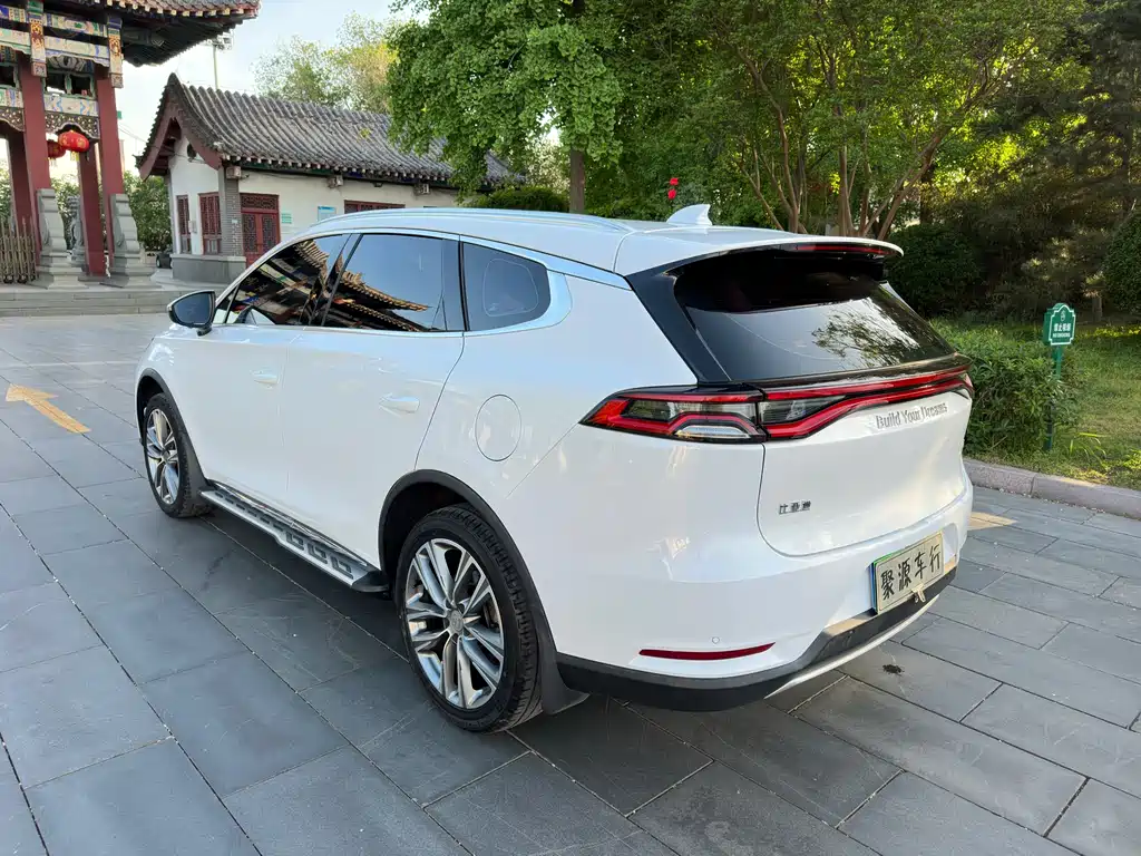 Tang 2.0 T Auto Connected Honored 7-seat CN-VI