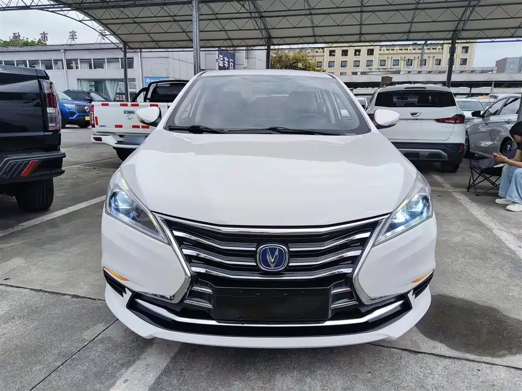 Eado DT 1.6 L Auto Smart Enjoyment