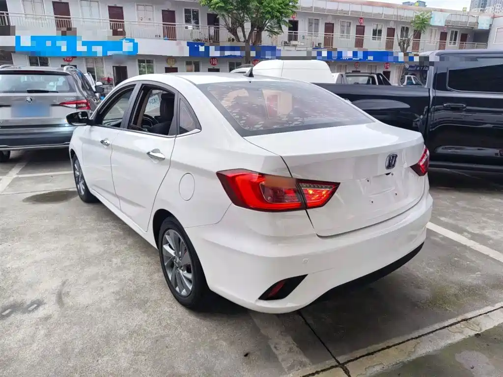 Eado DT 1.6 L Auto Smart Enjoyment
