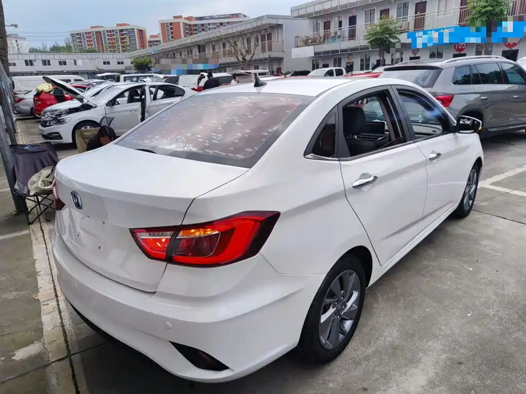Eado DT 1.6 L Auto Smart Enjoyment