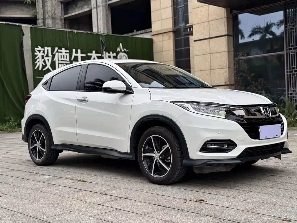 Vezel 220 TURBO CVT Luxury