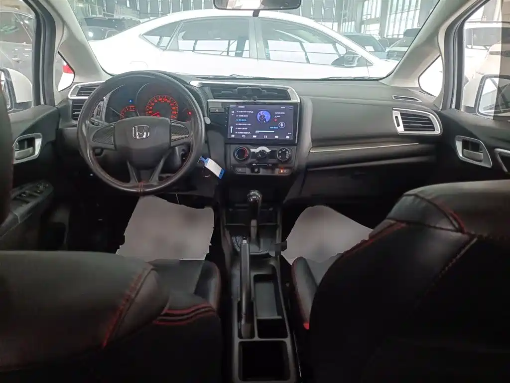 Fit 1.5 L CVT Comfort Sunroof