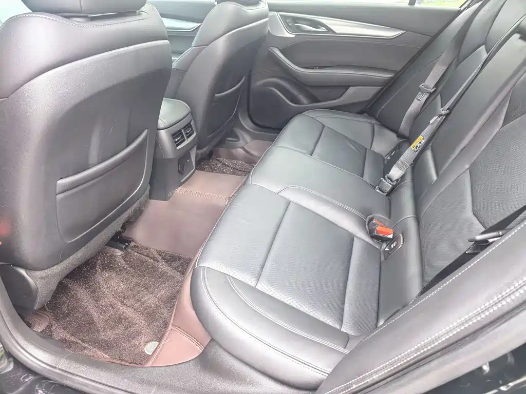 Cadillac CT5 28 T Luxury (Standard)