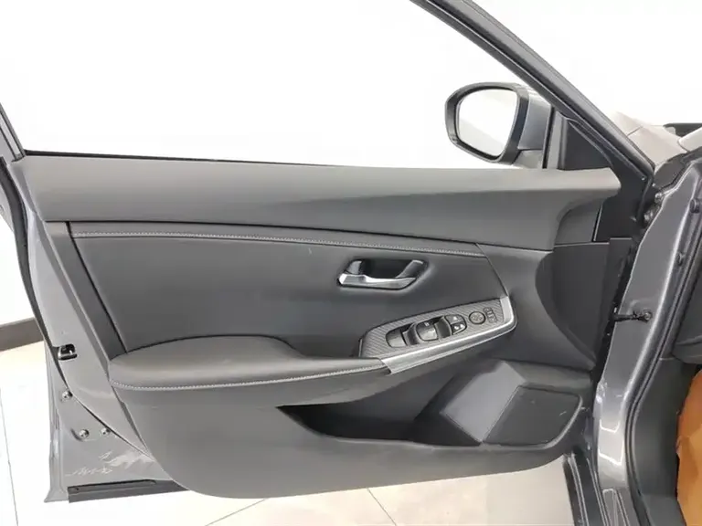 Nissan Sylphy 1.6 L XL CVT Joy