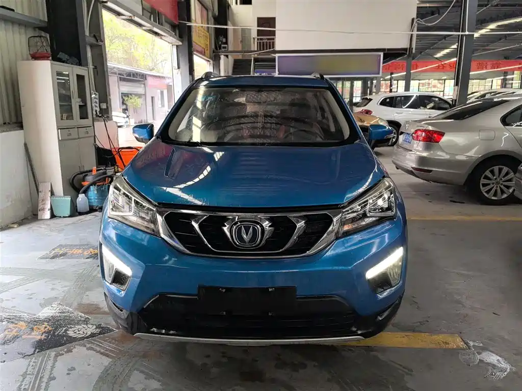 Changan CS15 1.5 L Manual Fashion