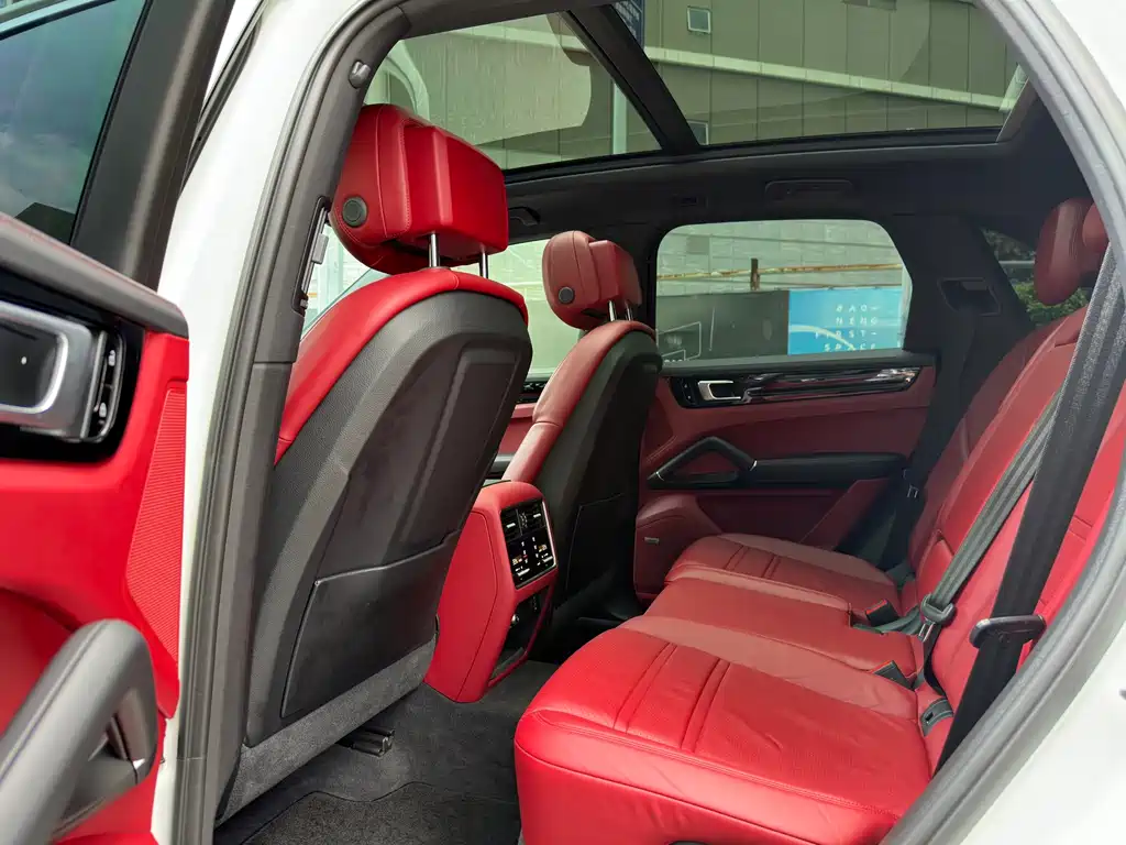 Cayenne Cayenne S 2.9 T