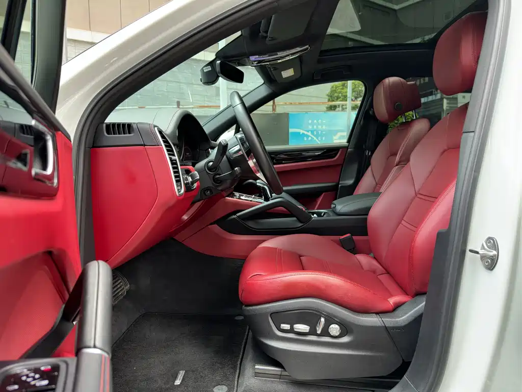 Cayenne Cayenne S 2.9 T