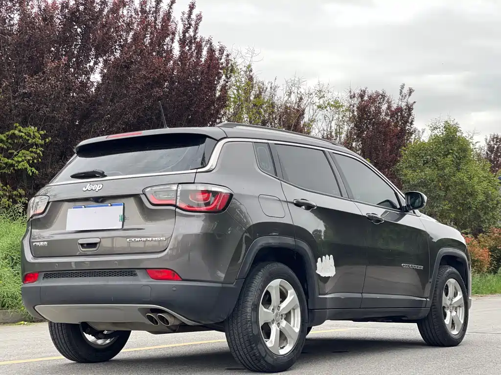 Compass 220 T Auto Elite