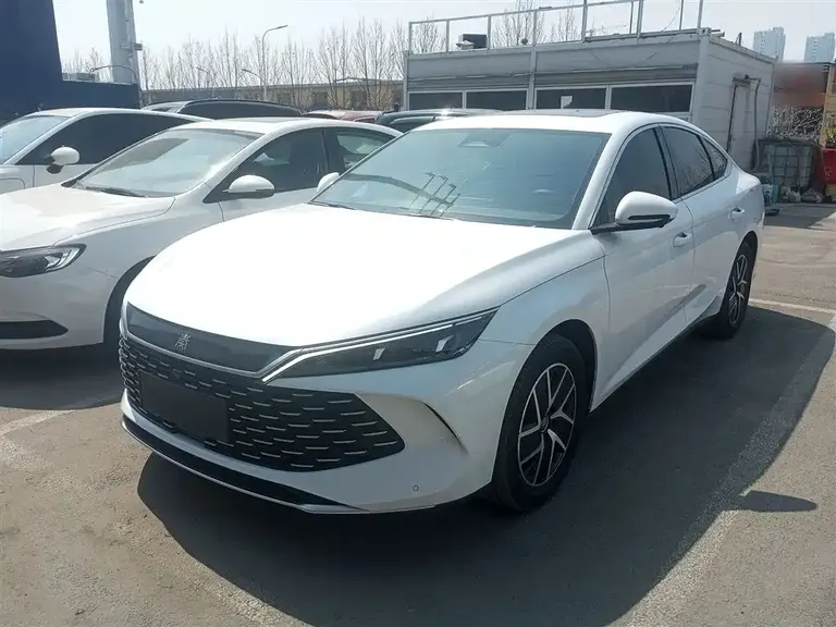 BYD Qin L DM-i 120 KM Transcend