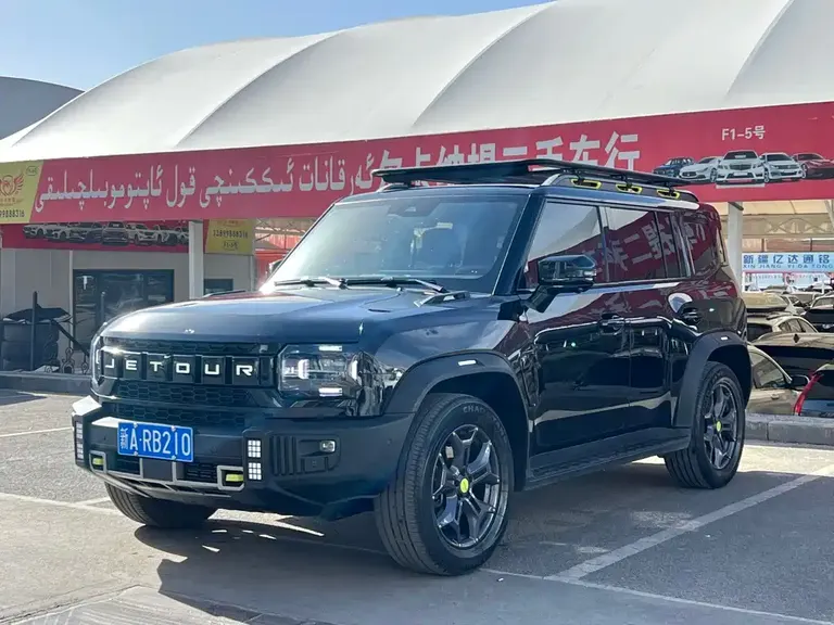 Jetour Traveller 2.0 T 4 WD Cross PRO+