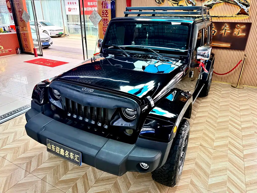 Wrangler 3.6 L Sahara 4-door