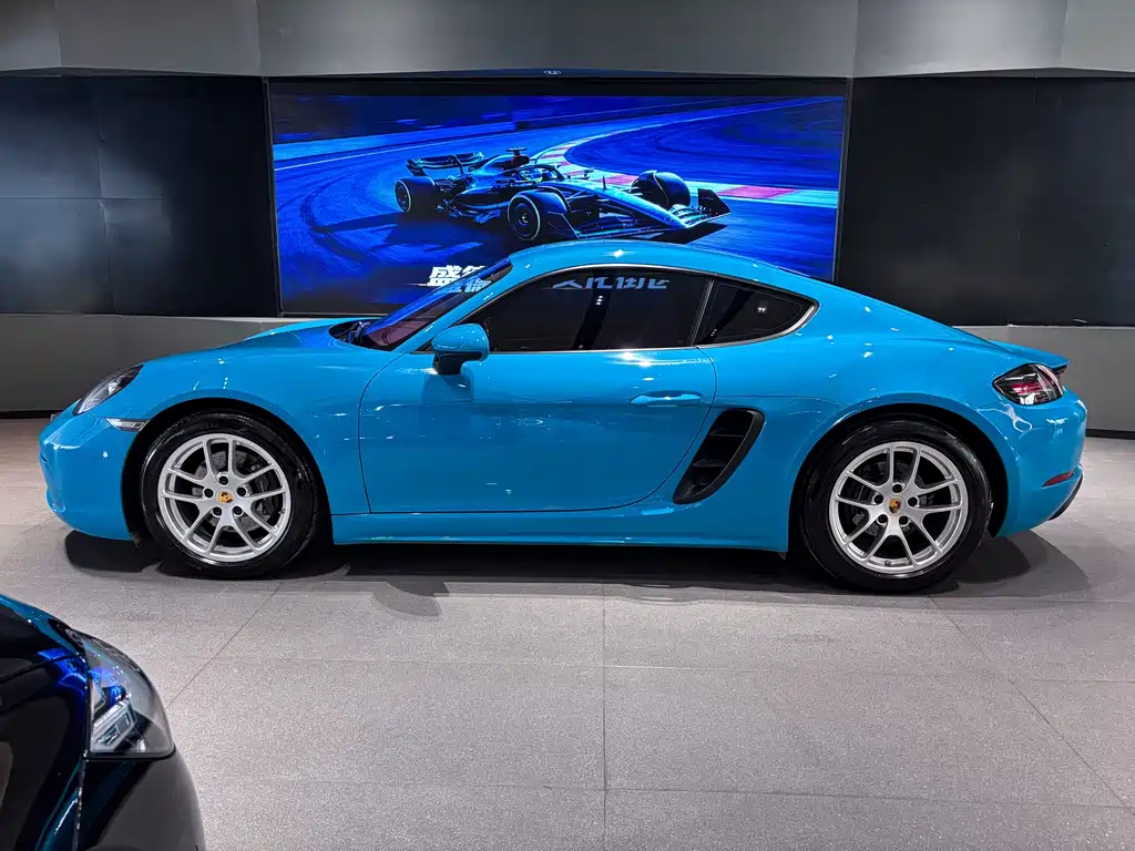 Porsche 718 Cayman 2.0 T