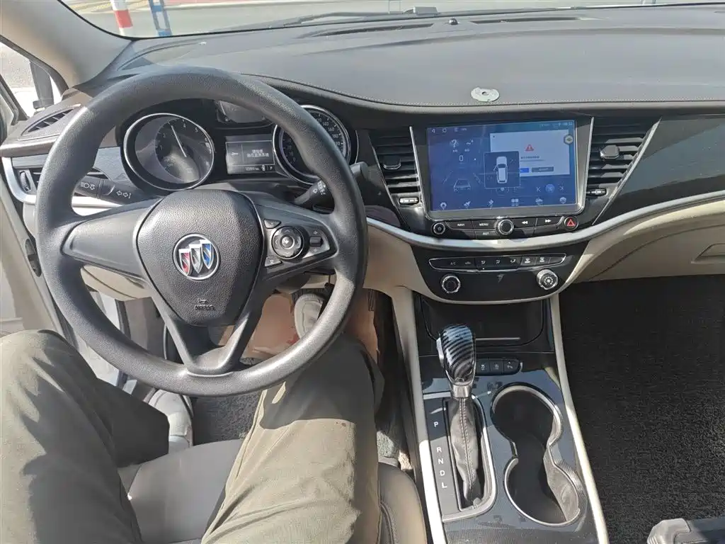 Verano Sedan 15 S Auto Progressive