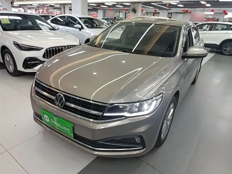 Volkswagen Bora 1.5 L Auto Comfort Connected