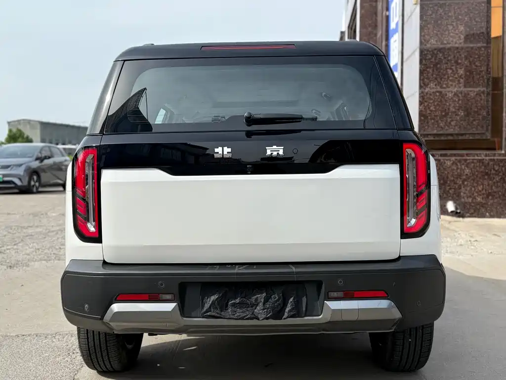 BAIC BJ30 1.5 T Magic Core Electric Drive Advanced