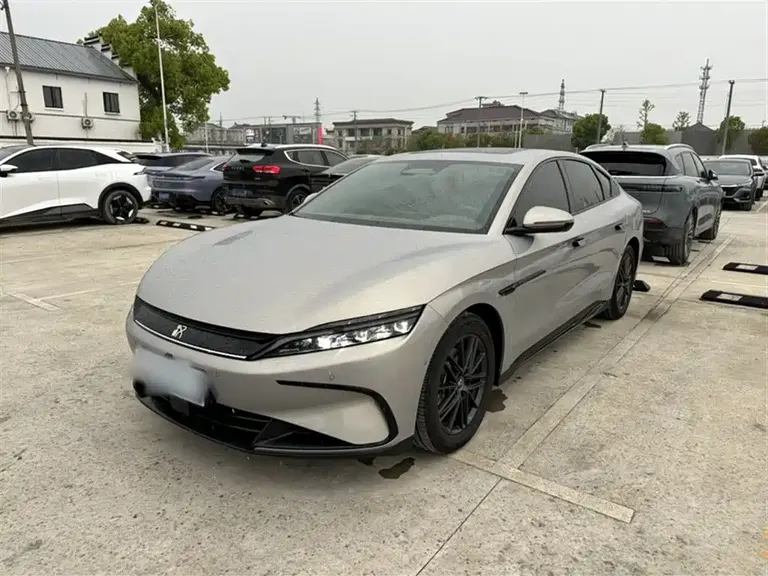 BYD Han DM-i Smart Drive 245 KM Distinguished