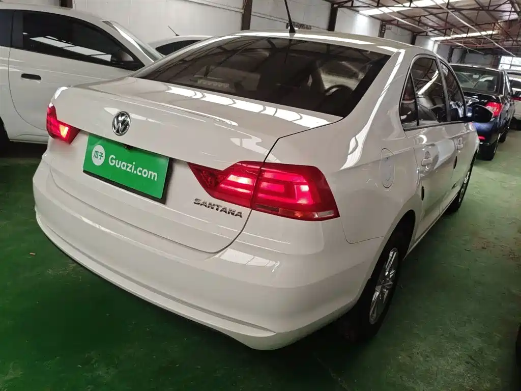 Santana 1.5 L Auto Style