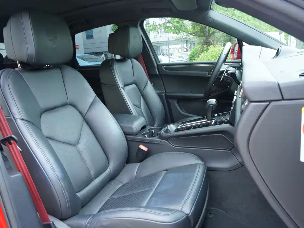 Macan Macan 2.0 T