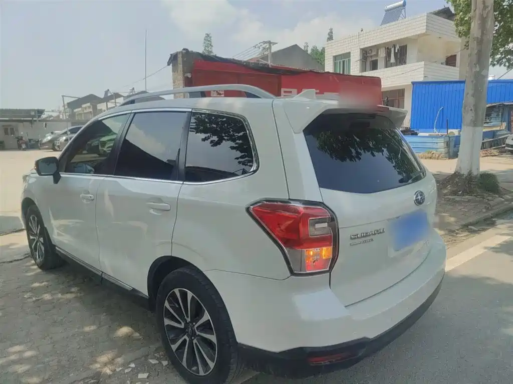 Forester 2.0 i Fashion Navigation