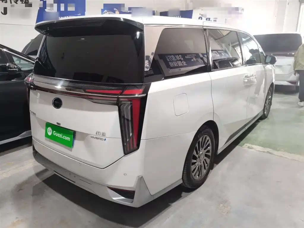 GAC Trumpchi M8 Grandmaster Series Dual Engine Flagship