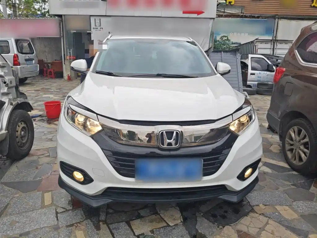 Vezel 1.5 L CVT Pioneer