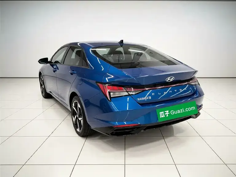 Hyundai Elantra 1.5 L CVT LUX Distinguished