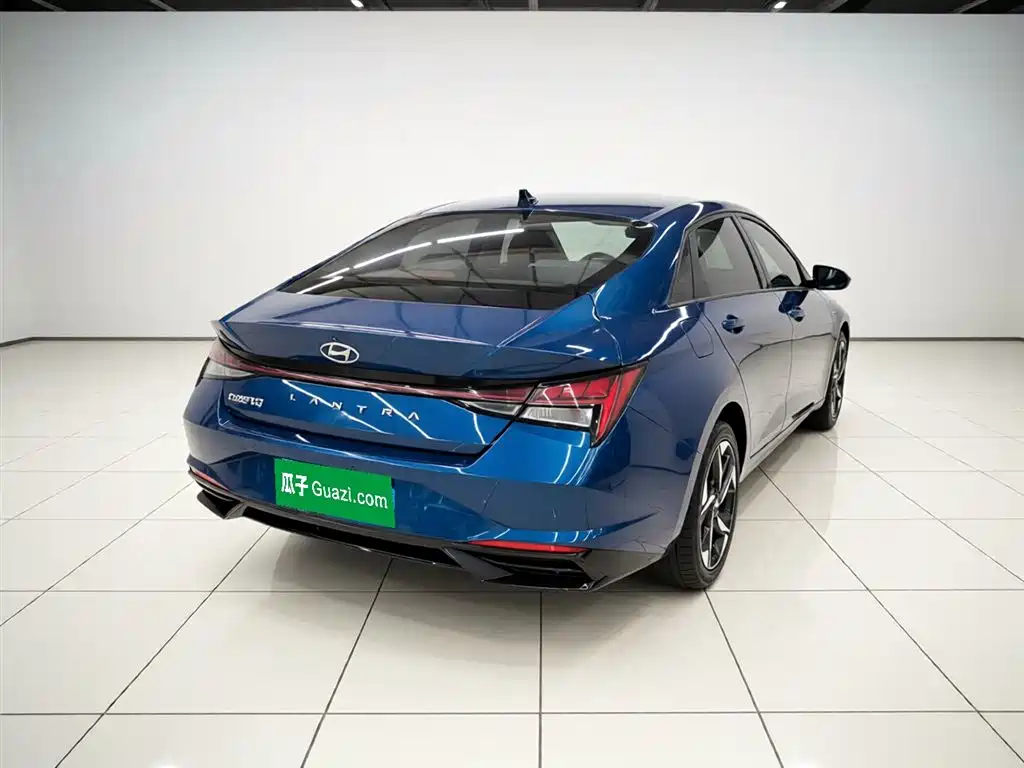 Elantra 1.5 L CVT LUX Distinguished