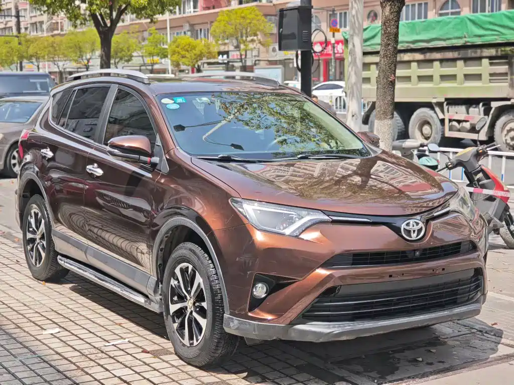 RAV4 2.0 L CVT 2 WD Style CN-V