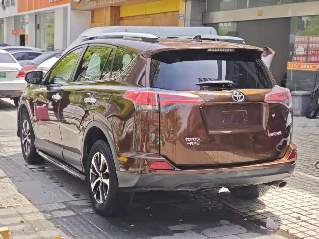 RAV4 2.0 L CVT 2 WD Style CN-V