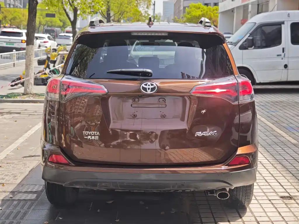 RAV4 2.0 L CVT 2 WD Style CN-V