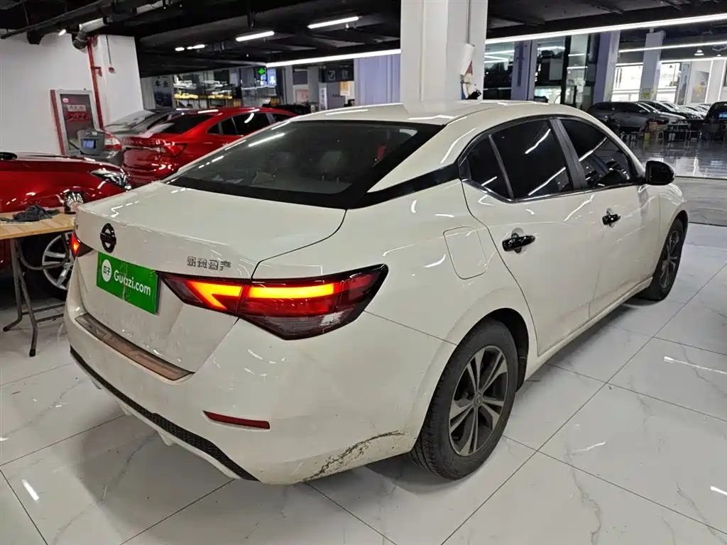 Sylphy 1.6 L XL CVT Joy