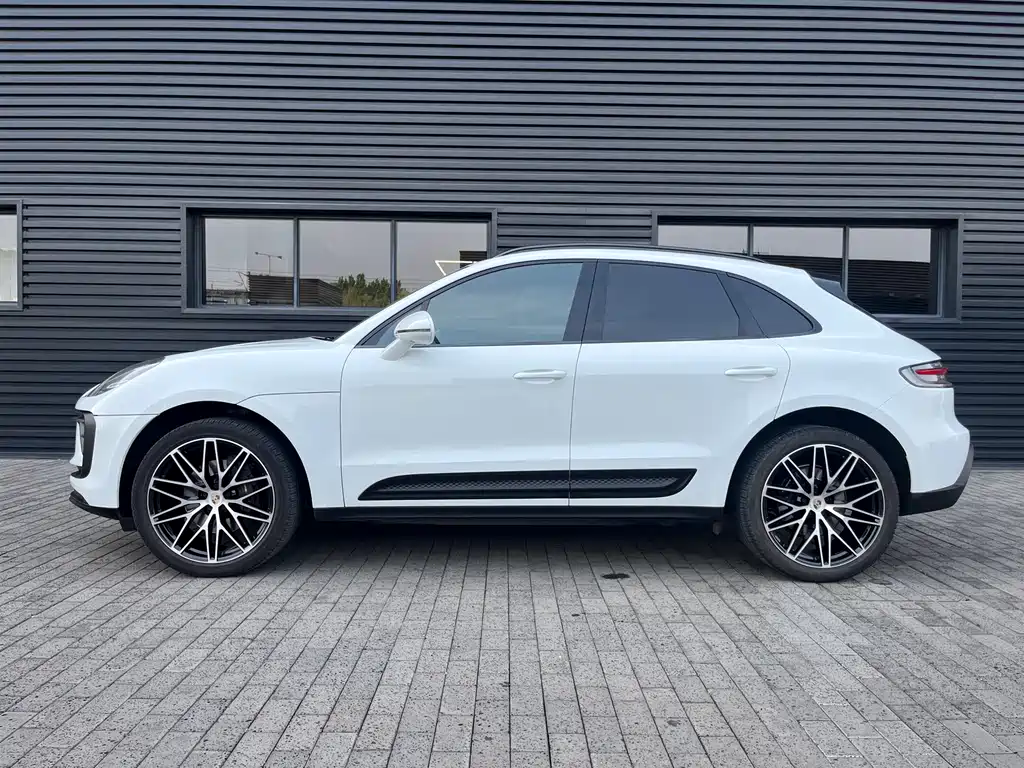Macan Macan 2.0 T