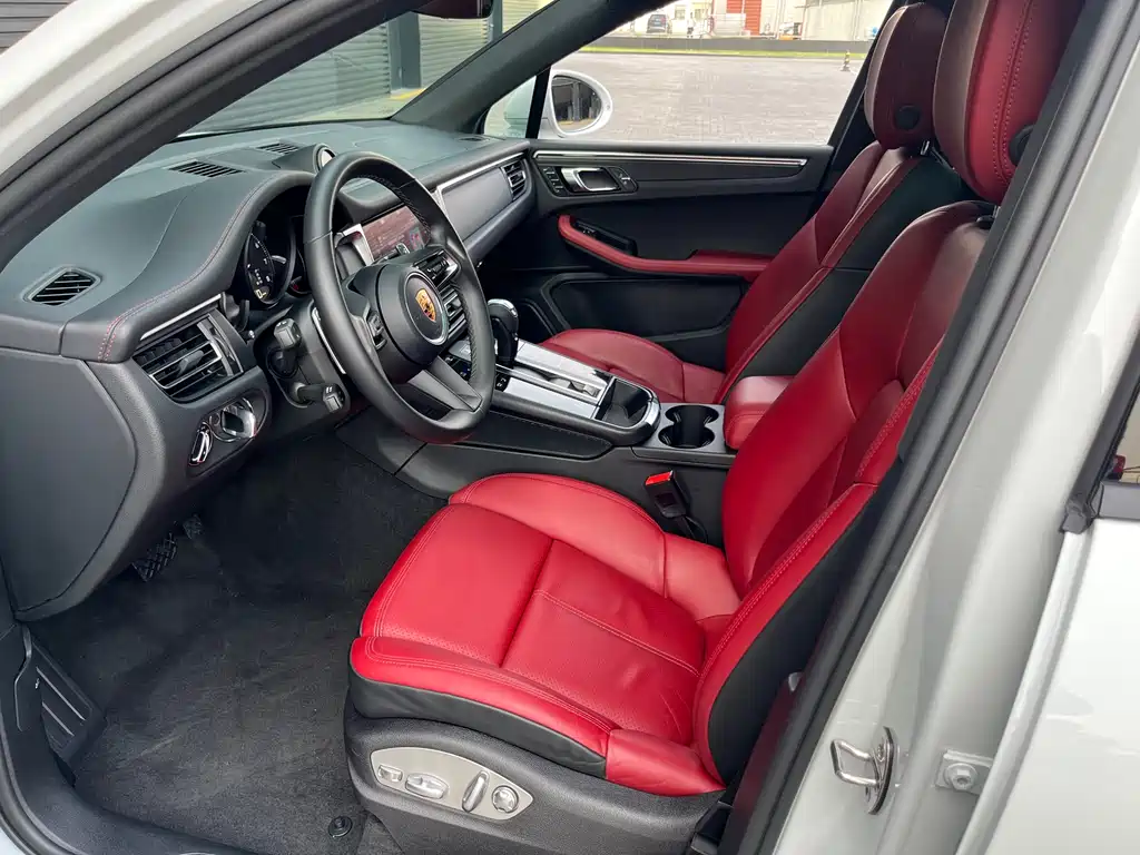 Macan Macan 2.0 T