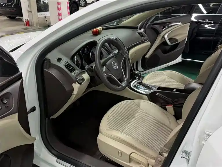 Regal 2.0 L Leading Fashion